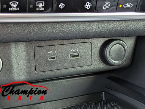 Used 2021 Nissan Rogue SV FWD image 24