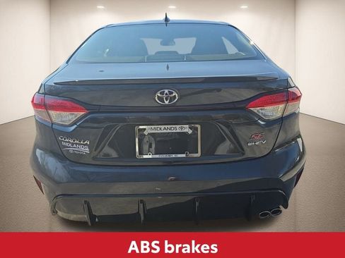 Used 2026 Toyota Corolla SE w/ SE Premium Package image 5