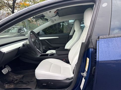 Used 2021 Tesla Model 3 Performance image 23