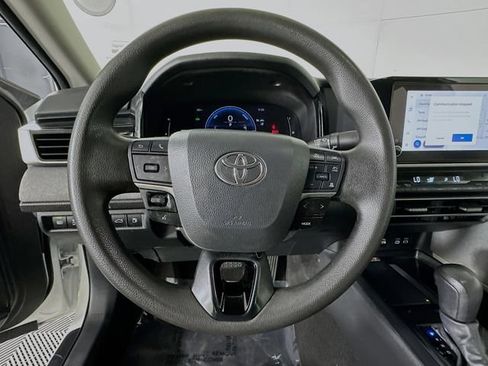 Used 2025 Toyota Camry LE FWD image 15