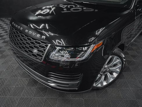 Used 2019 Land Rover Range Rover Supercharged image 2