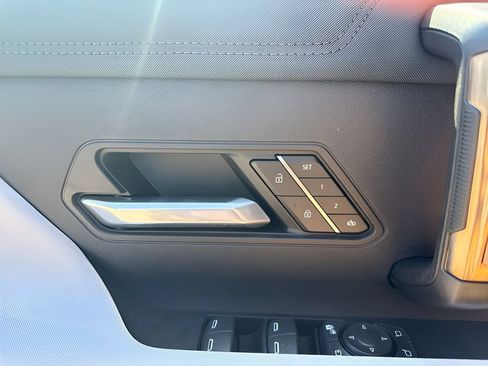 Used 2024 GMC Hummer EV 2X AWD/4WD image 10