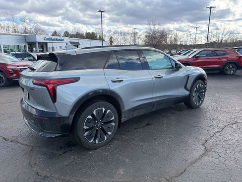 Used 2024 Chevrolet Blazer EV RS image 2