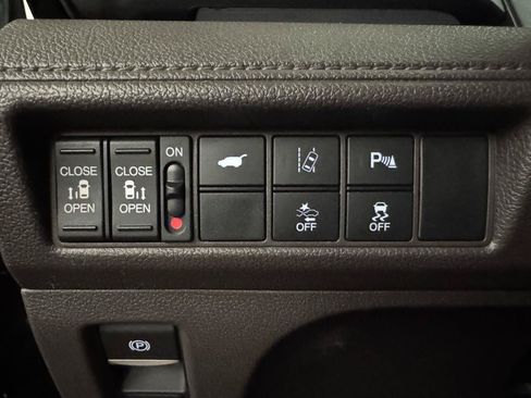 Used 2020 Honda Odyssey Elite image 28