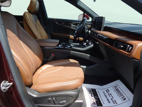 Used 2023 Lincoln Nautilus Reserve w/ Equipment Group 201A image 26