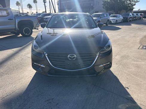 Used 2018 MAZDA MAZDA3 Grand Touring w/ Premium Equipment Package image 8