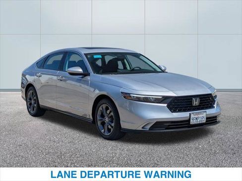 Used 2023 Honda Accord EX image 4