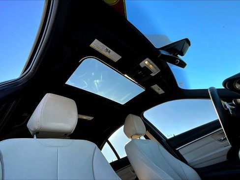 Used 2016 BMW 328i Sedan image 16