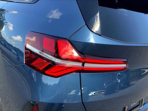 Used 2026 BMW X3 xDrive30 w/ Premium Package image 13