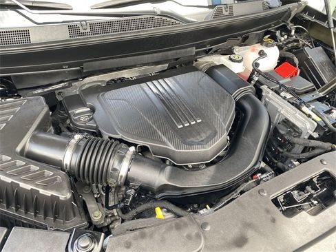 Certified 2025 Chevrolet Traverse LT image 29