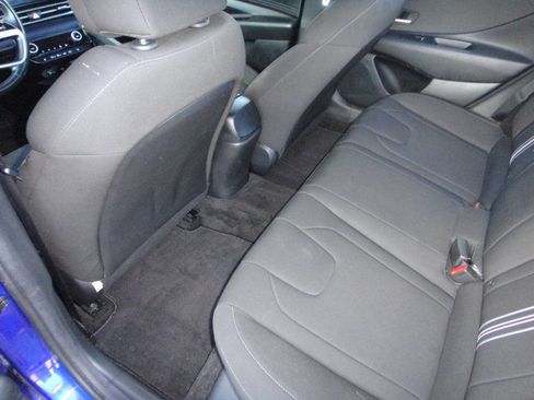 Used 2022 Hyundai Elantra SEL w/ Convenience Package image 11