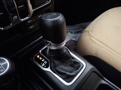 Certified 2022 Jeep Wrangler Unlimited Sport image 30