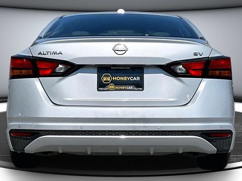 Used 2023 Nissan Altima 2.5 SV FWD image 5