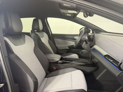 Used 2023 Volkswagen ID.4 Pro AWD/4WD image 10