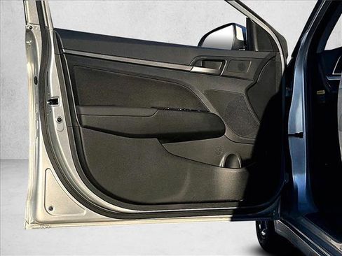 Used 2017 Hyundai Elantra Value Edition image 18