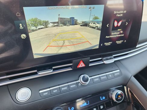 New 2026 Hyundai Elantra Limited FWD image 19
