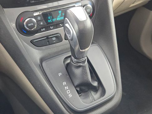 Used 2015 Ford Transit Connect Titanium image 23