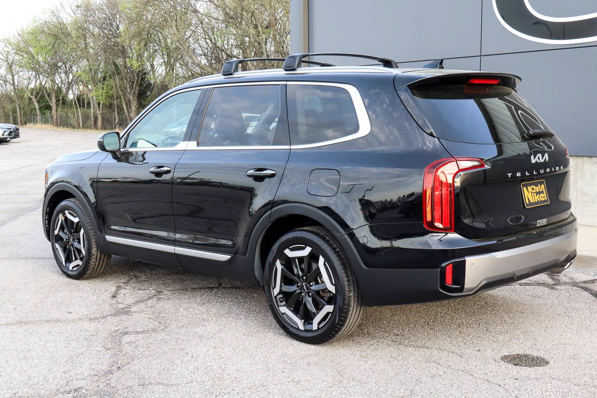 Used 2025 Kia Telluride S AWD/4WD image 6