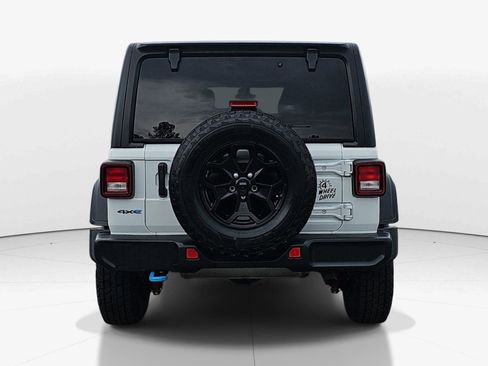 Used 2023 Jeep Wrangler Unlimited w/ Cold Weather Group AWD/4WD image 5