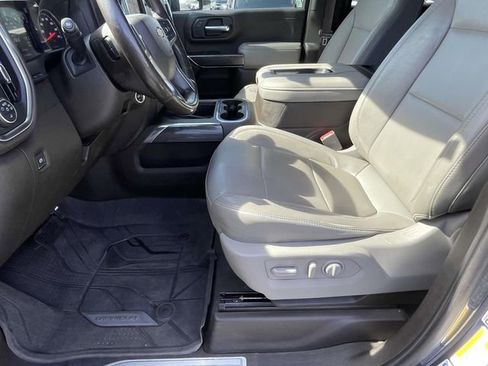 Used 2020 Chevrolet Silverado 2500 LTZ w/ Technology Package image 16