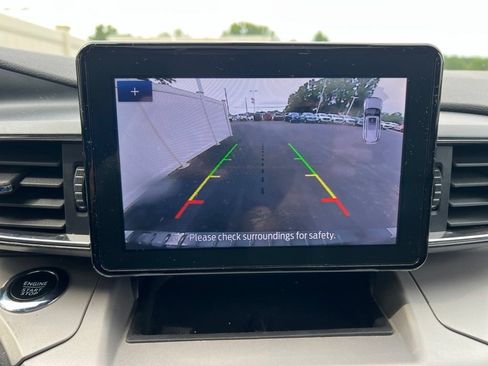 Used 2024 Ford Explorer XLT w/ Equipment Group 202A AWD/4WD image 6