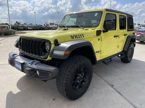 Used 2024 Jeep Wrangler Unlimited image 5