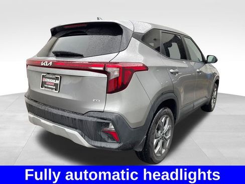 Used 2025 Kia Seltos LX AWD/4WD image 5
