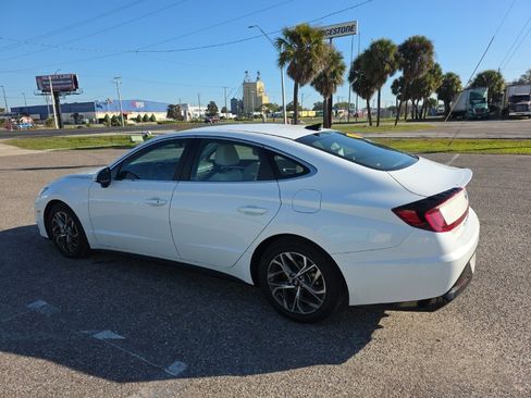 Used 2023 Hyundai Sonata SEL w/ Cargo Package image 5