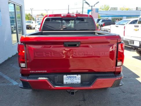 Used 2026 Chevrolet Colorado LT AWD/4WD image 5