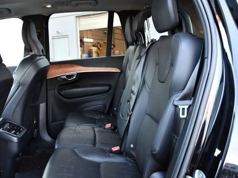 Certified 2023 Volvo XC90 B5 Plus w/ Protection Package Premier image 13