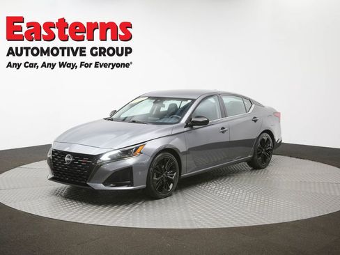 Used 2024 Nissan Altima 2.5 SR FWD image 55