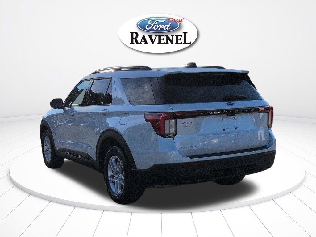 New 2026 Ford Explorer Active RWD image 6