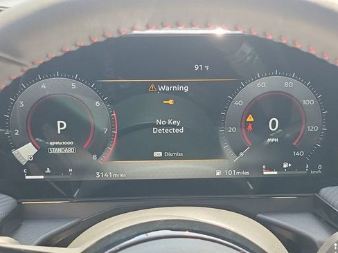 Used 2025 Nissan Kicks SR FWD image 32