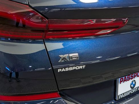 Used 2024 BMW X6 M60i w/ Dynamic Handling Package image 10