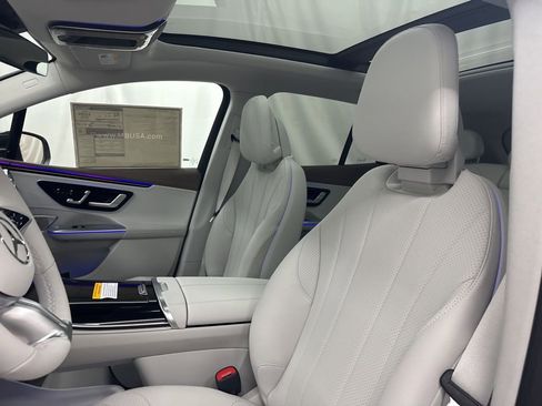 Used 2026 Mercedes-Benz EQE 320+ SUV image 13