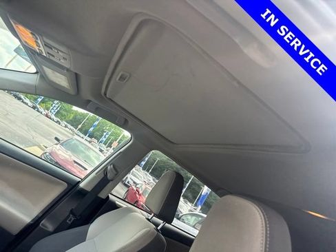 Used 2015 Toyota RAV4 XLE AWD/4WD image 13