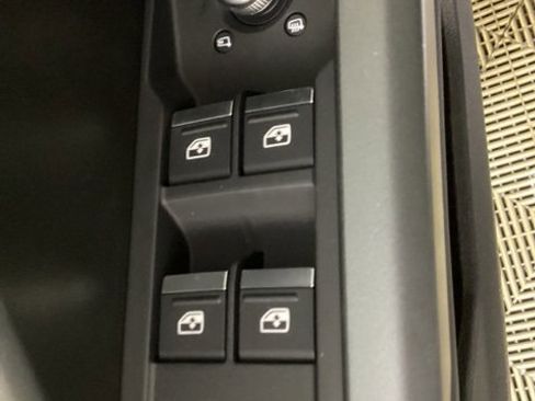 Used 2025 Audi Q3 2.0T Premium w/ Convenience Package image 19