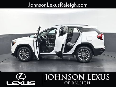 Used 2022 GMC Terrain SLT w/ Infotainment Package II FWD image 36