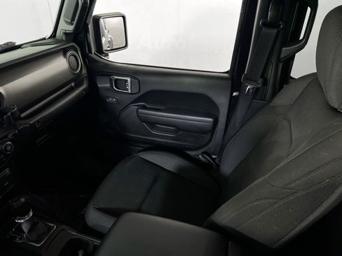 Used 2023 Jeep Gladiator Sport image 21