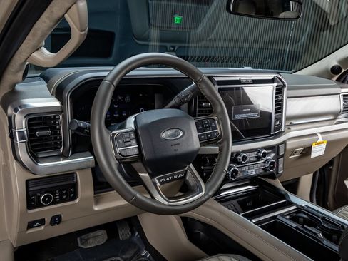 Used 2026 Ford F250 Platinum w/ Platinum Plus Package AWD/4WD image 17