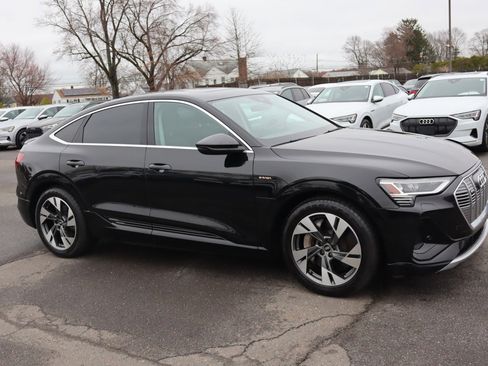 Used 2021 Audi e-tron Premium AWD/4WD image 3