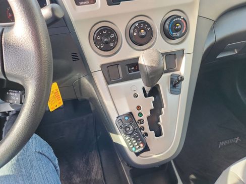 Used 2009 Toyota Matrix image 13
