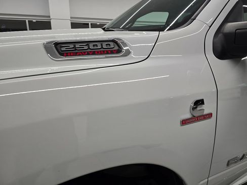 Used 2024 RAM 2500 Big Horn AWD/4WD image 11