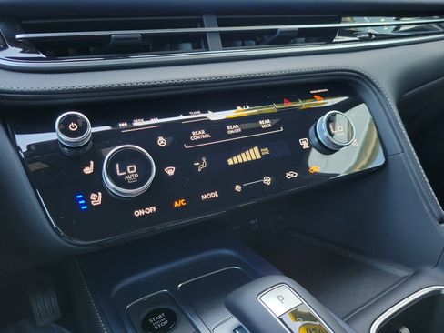 Used 2026 INFINITI QX60 Sport w/ Dark Cargo Package image 27