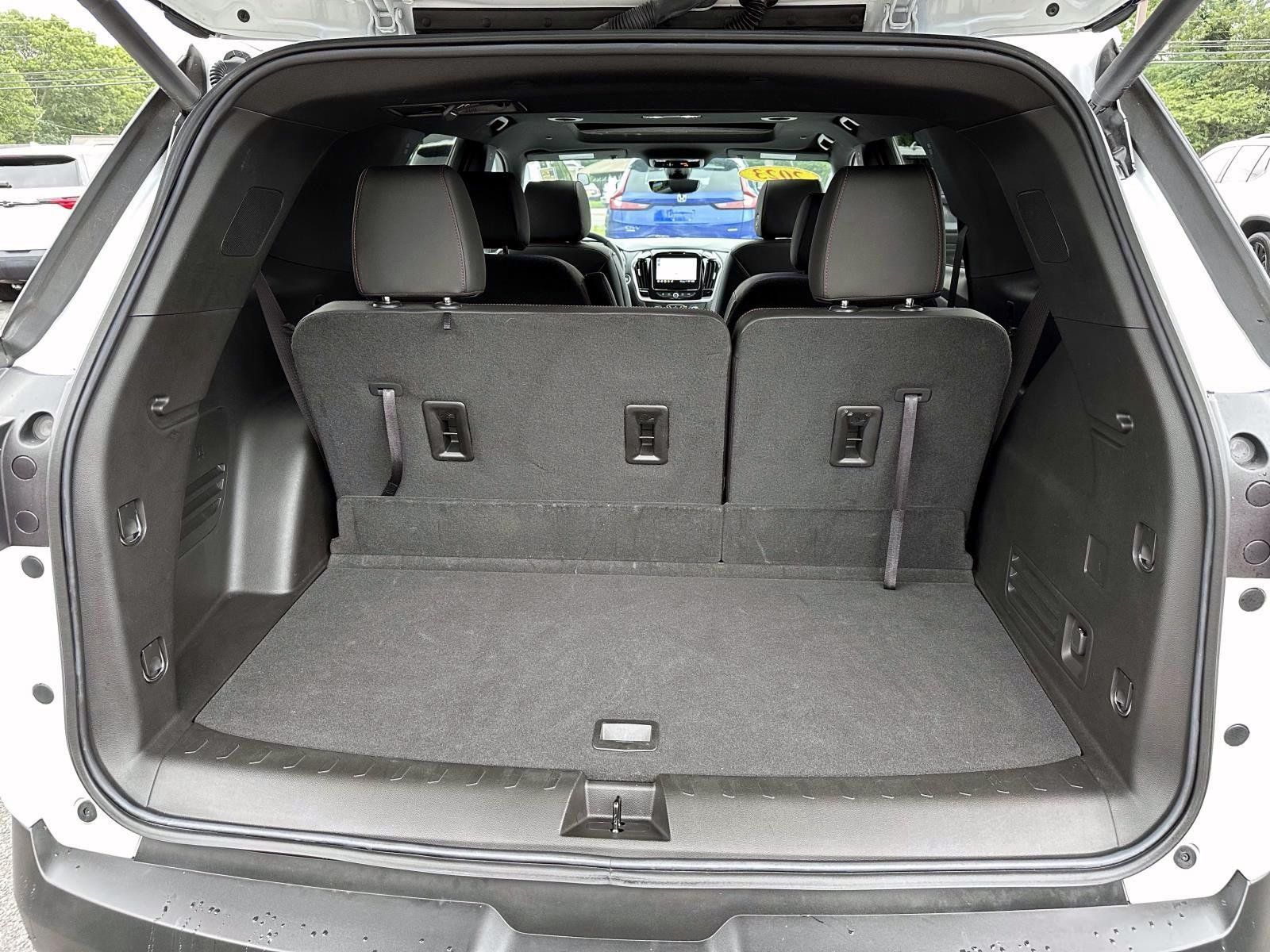 Used 2023 Chevrolet Traverse RS AWD/4WD image 7