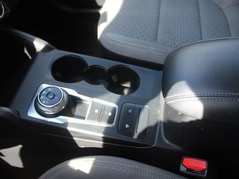 Used 2022 Ford Escape SE FWD image 28