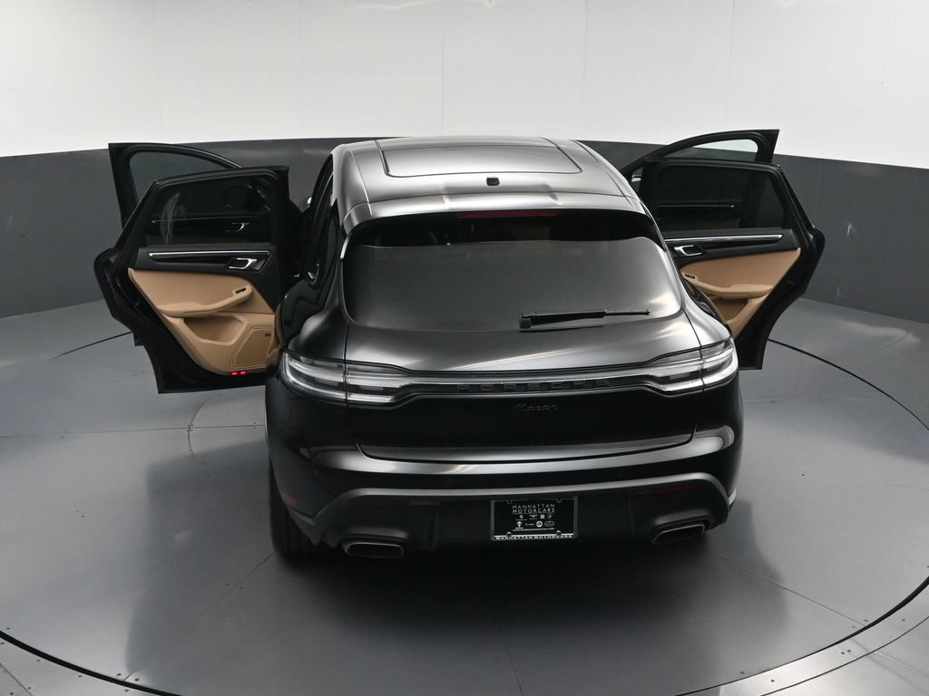 Certified 2026 Porsche Macan AWD/4WD image 33