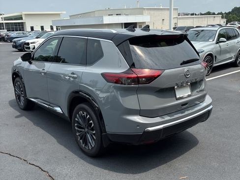 Used 2025 Nissan Rogue Platinum w/ Tech Package FWD image 5