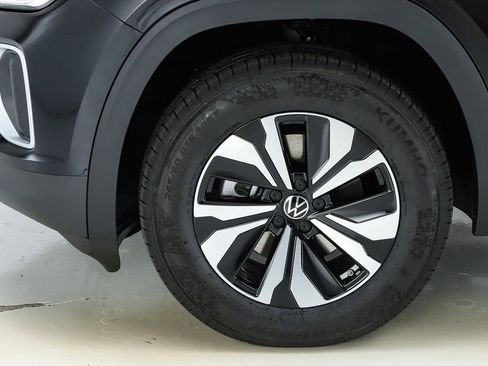 New 2026 Volkswagen Atlas SE image 43