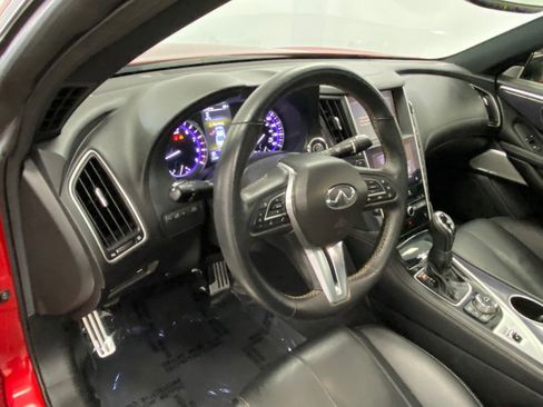 Used 2017 INFINITI Q60 Red Sport 400 image 28